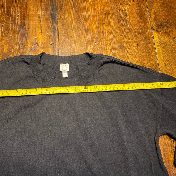 Sweater - Picture 4 of 5